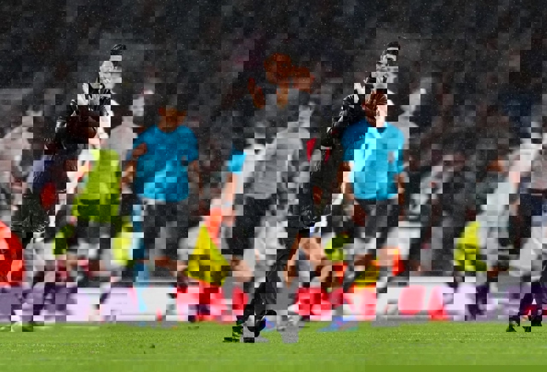 2086999