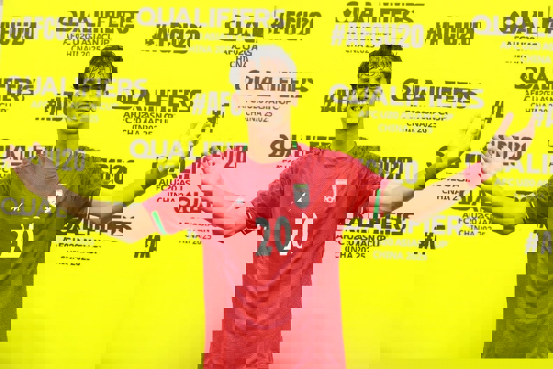 2087112