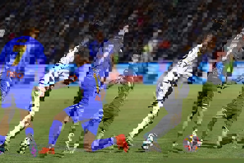 2087233