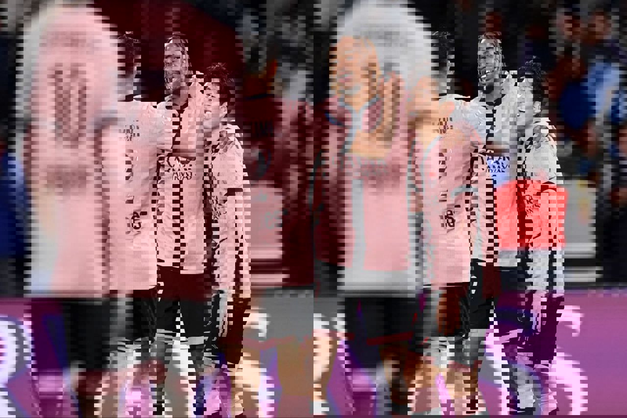 2087298