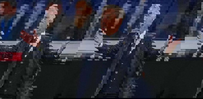2087404