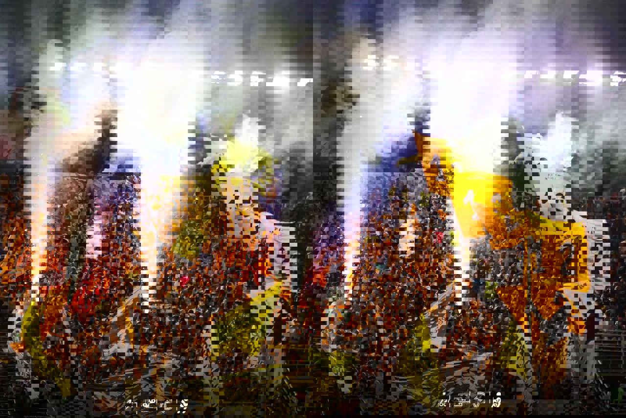2087542