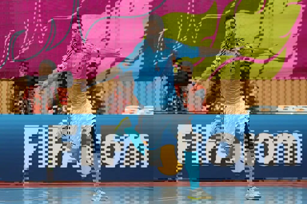 2087584