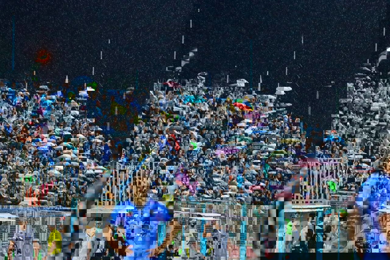 2087570