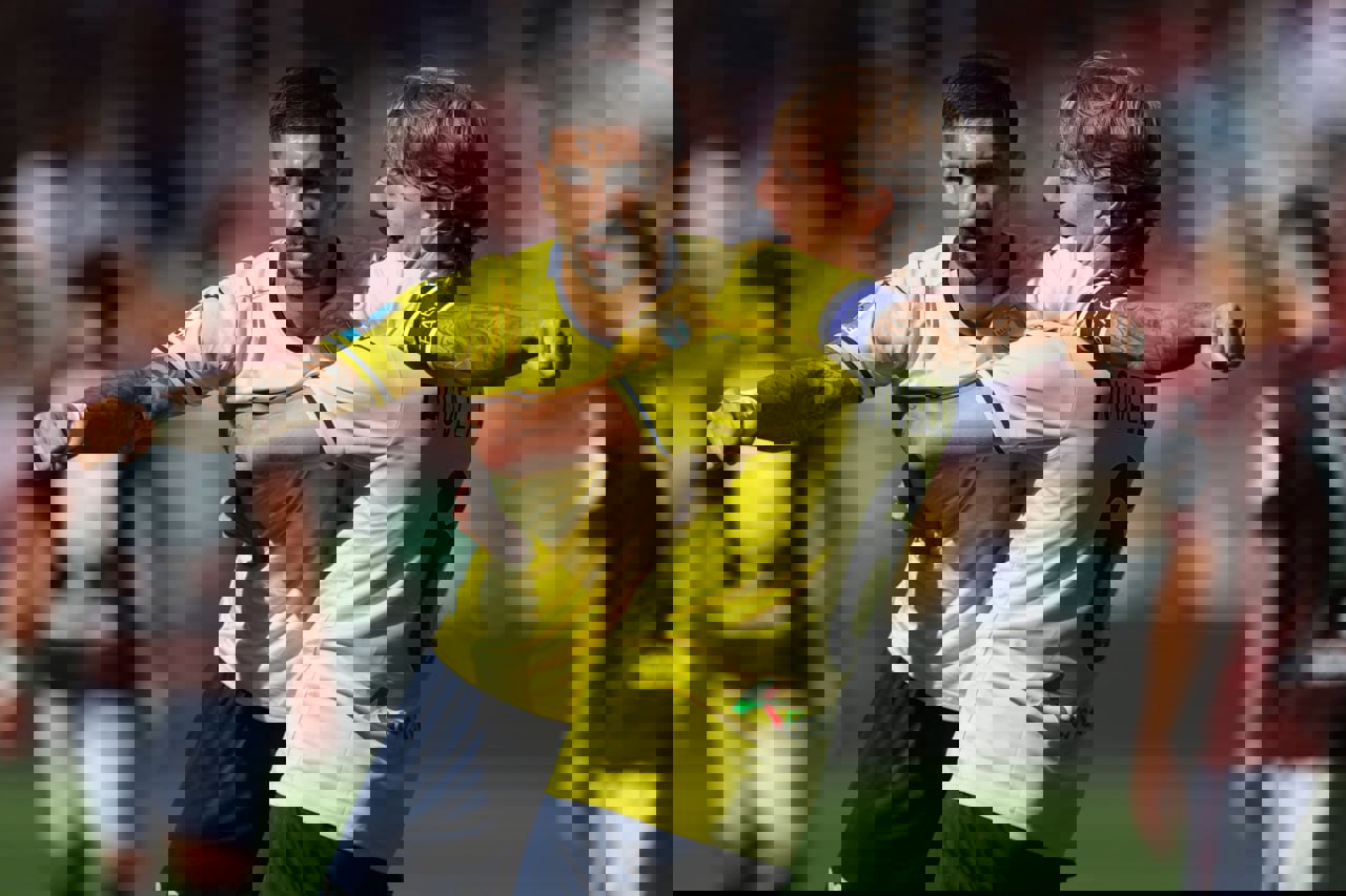 2088121