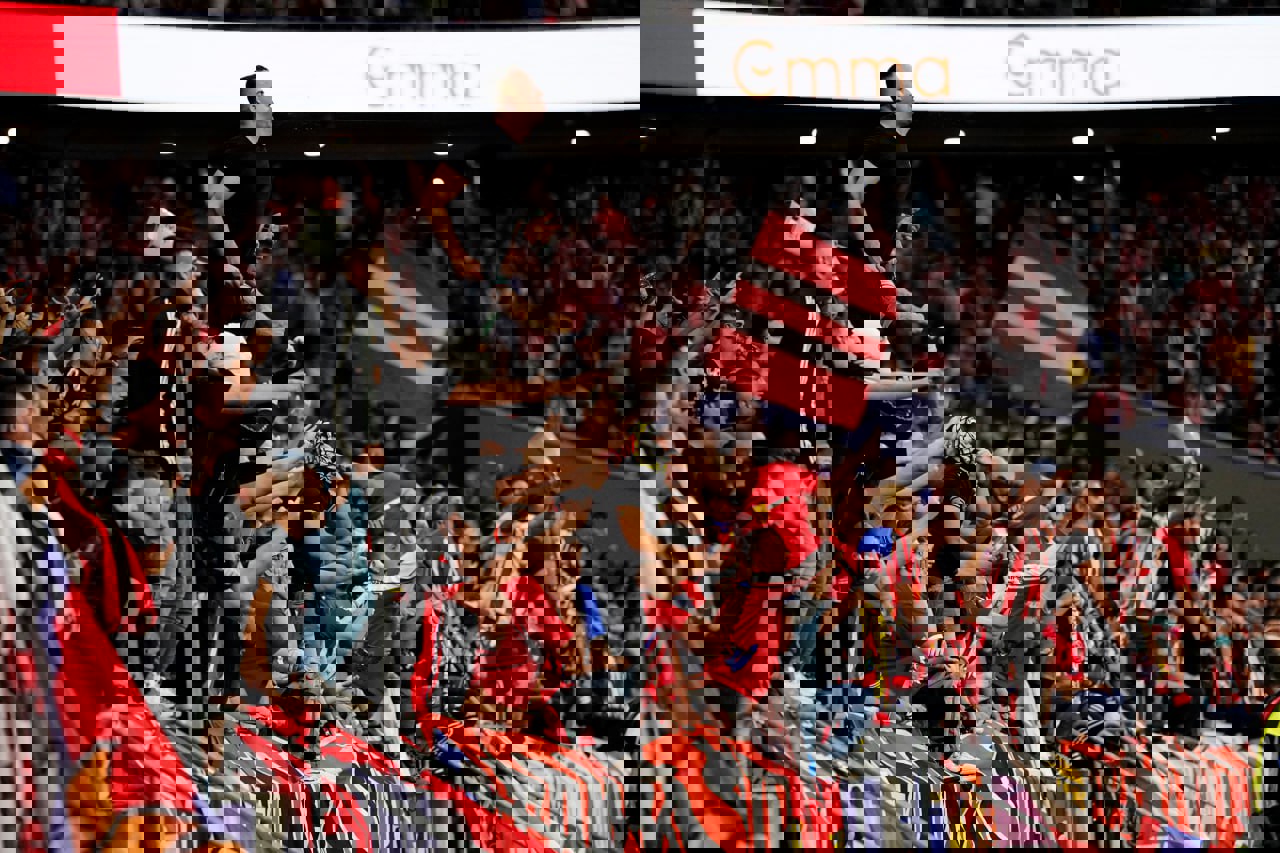 2088642