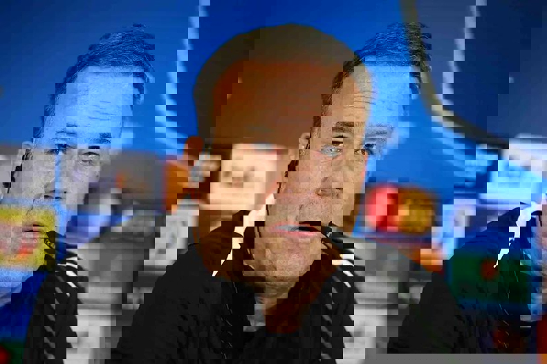2088758