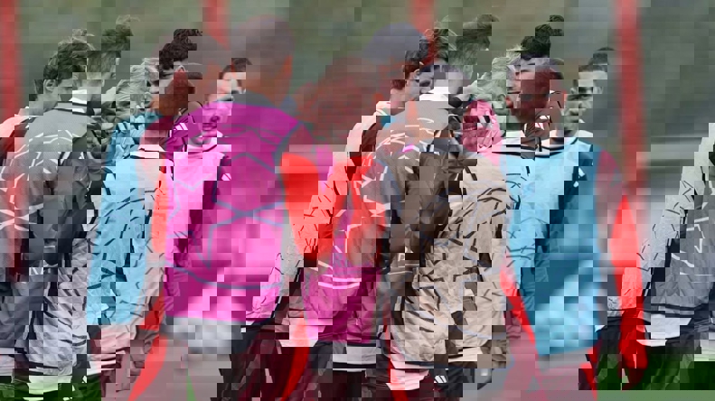 2089043