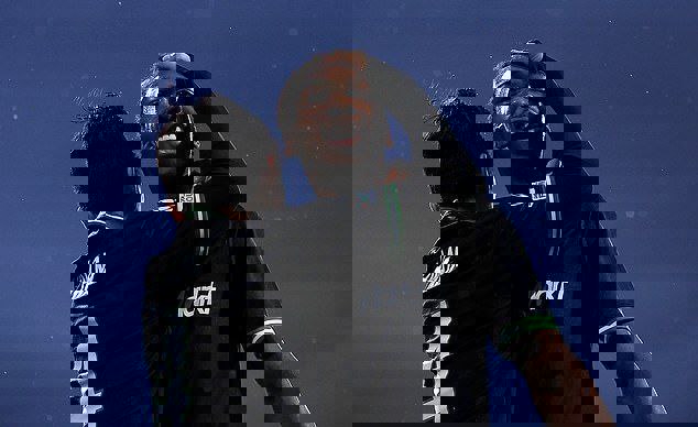 اتفاق جالب سیال: برادران دوقلو داوران بازی! (عکس)