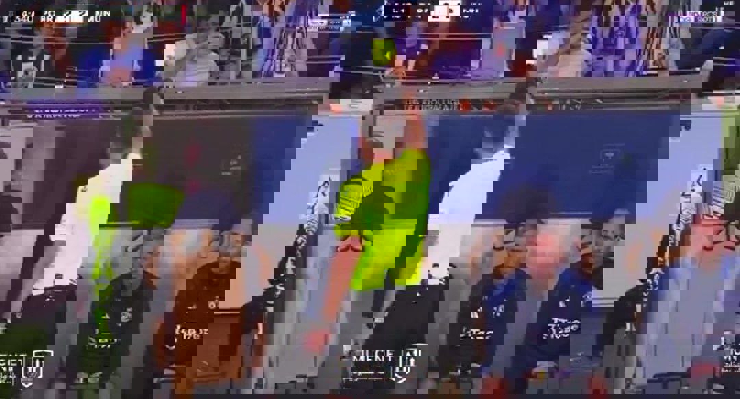 2090232