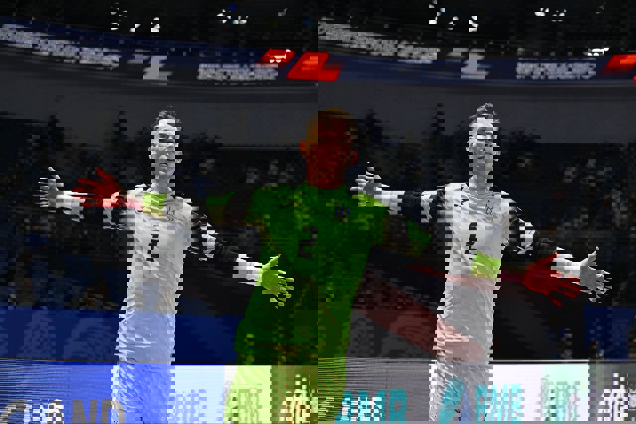 2089990