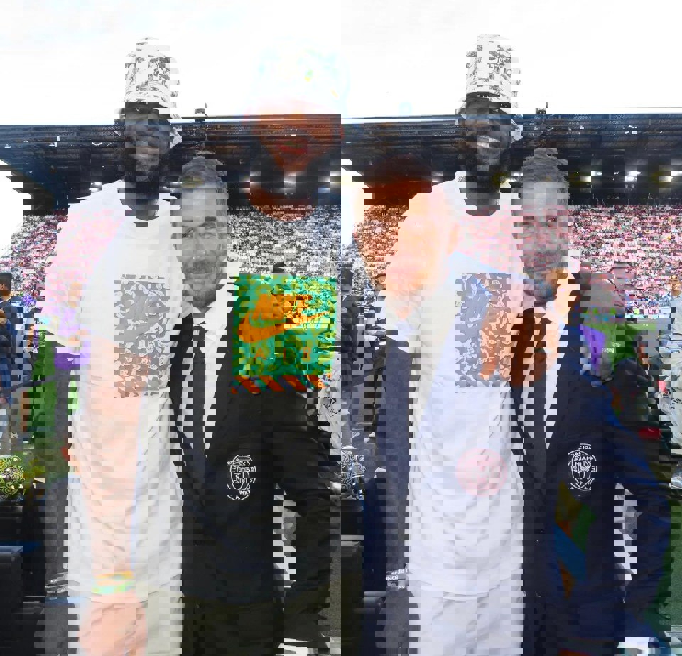 2090131