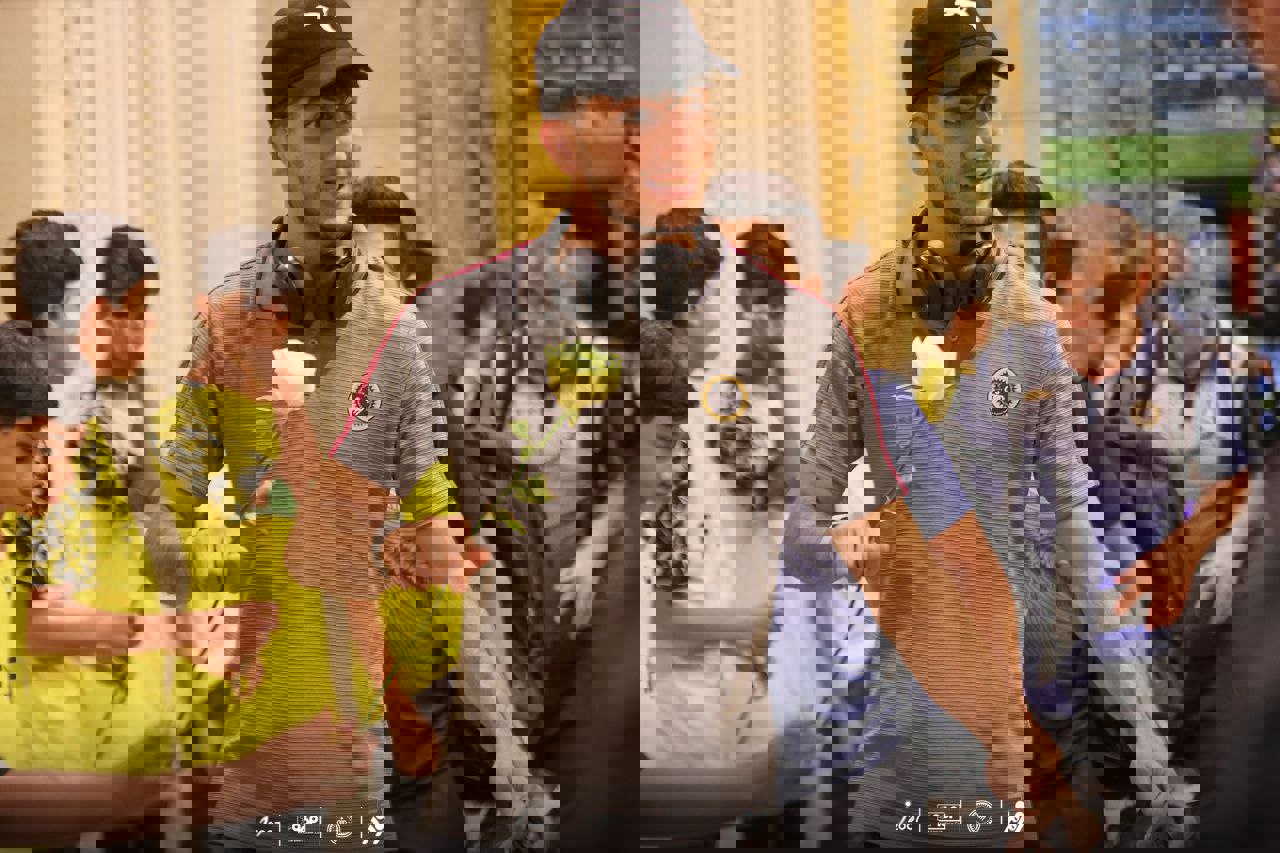 2090436