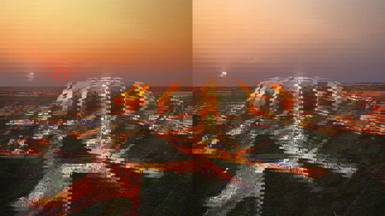 2090402