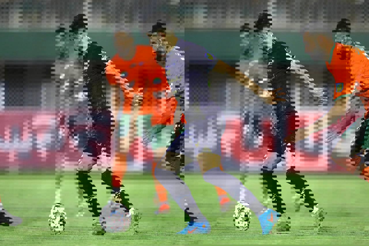 2090697