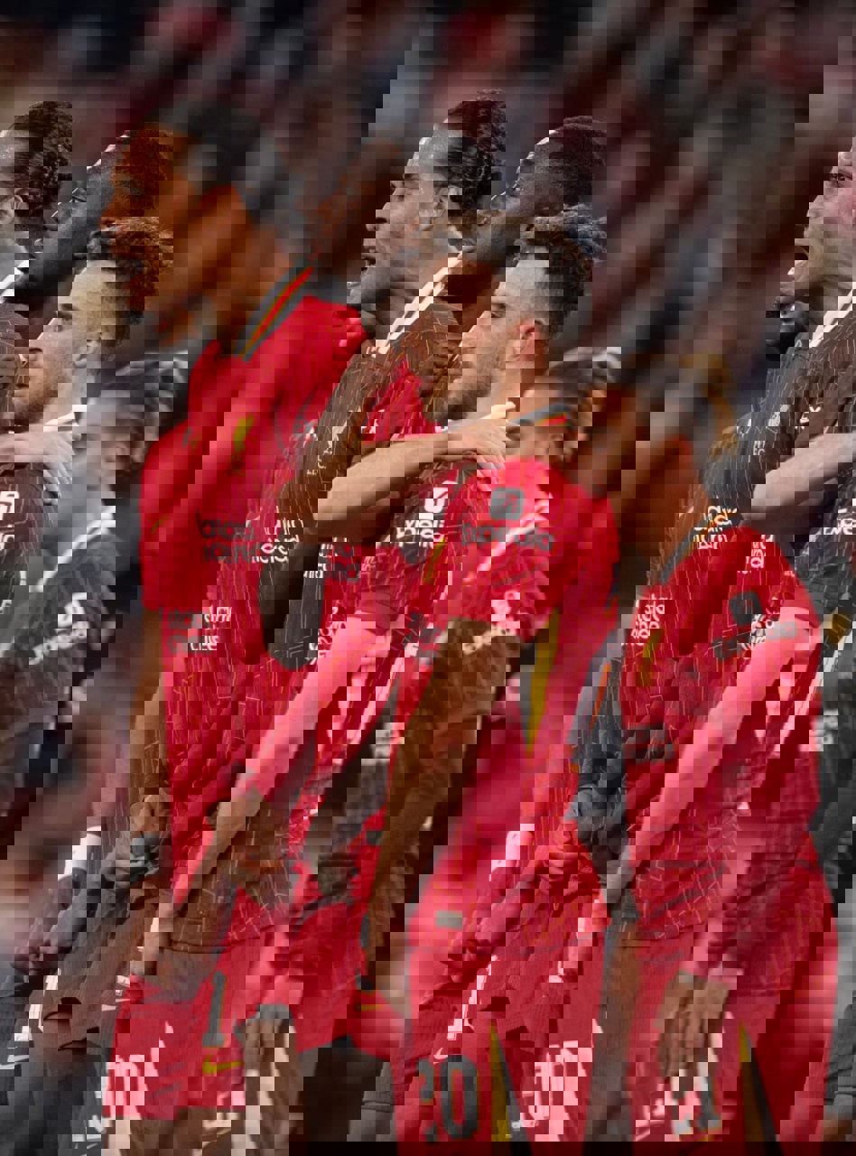 2090818