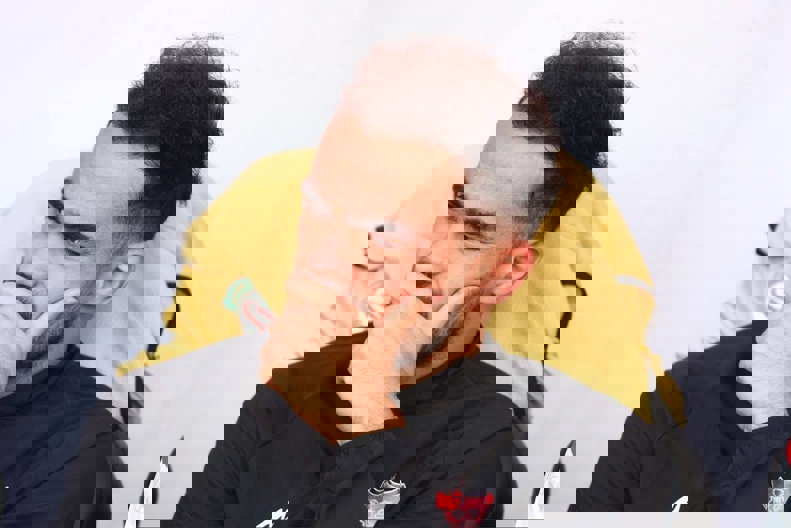 2090943