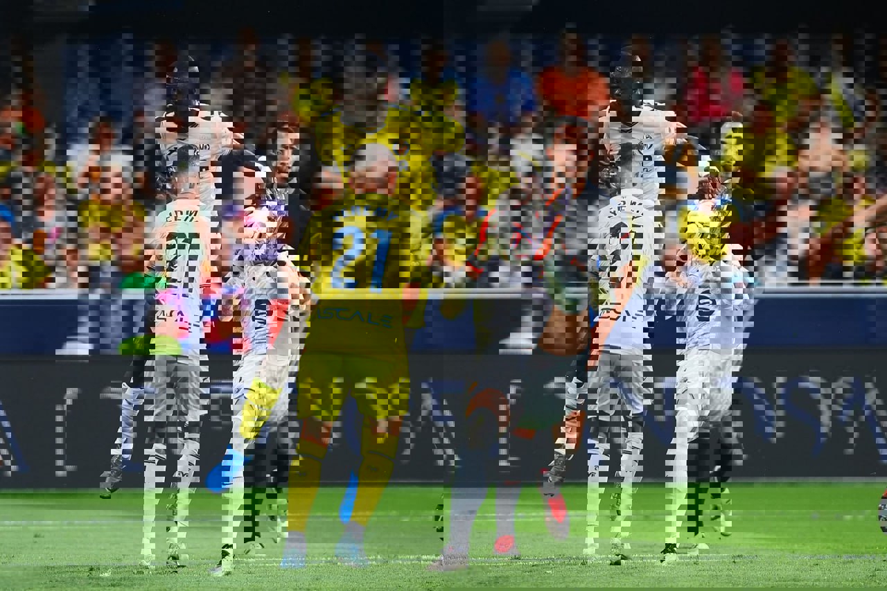 2091298