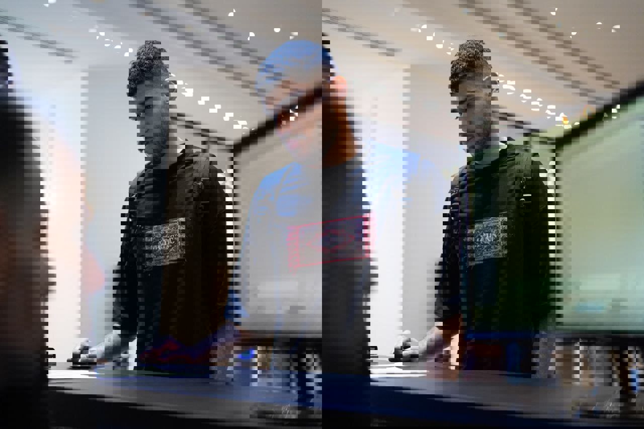 2091903