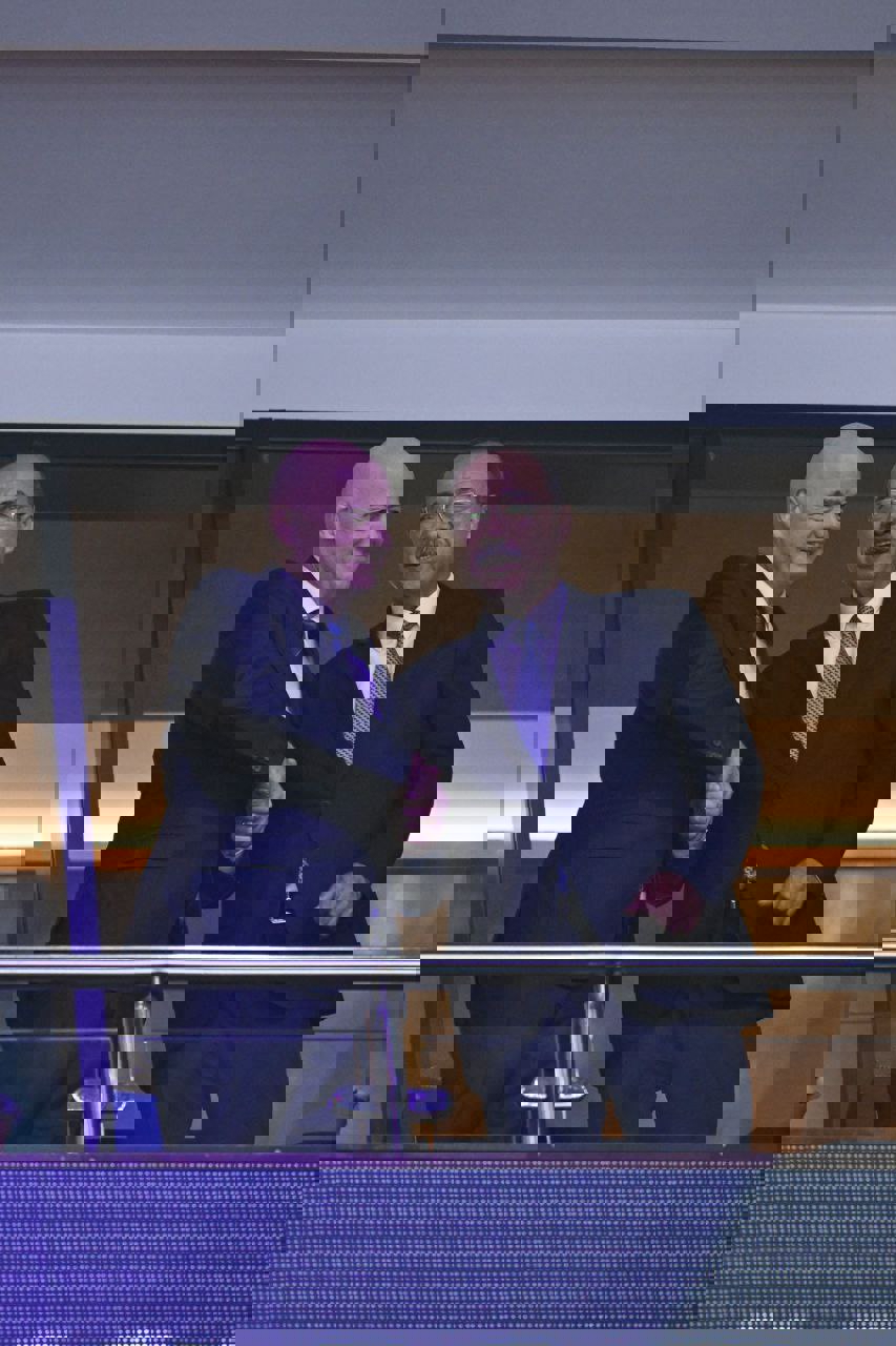 2091921