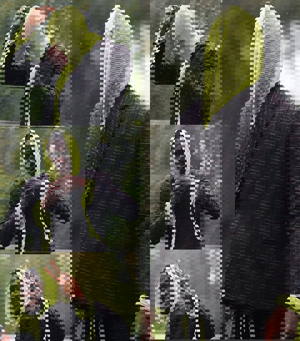 2092093