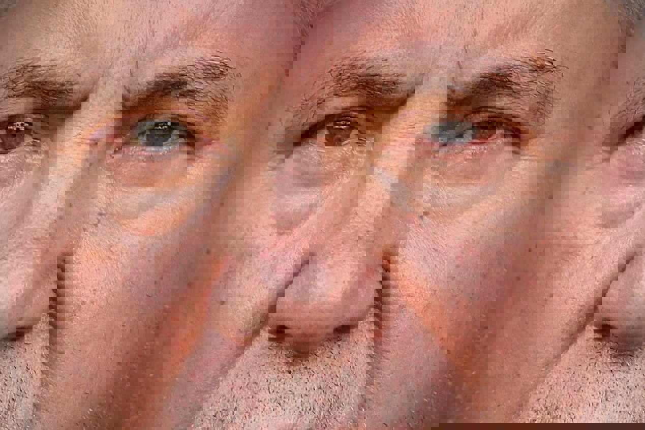 2092562