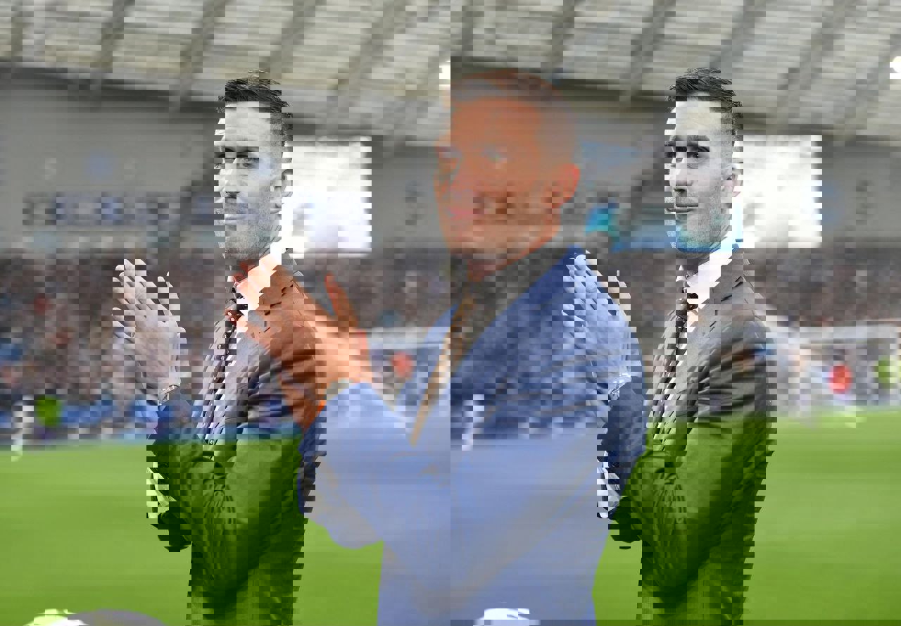 2092897
