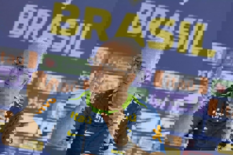 2093031