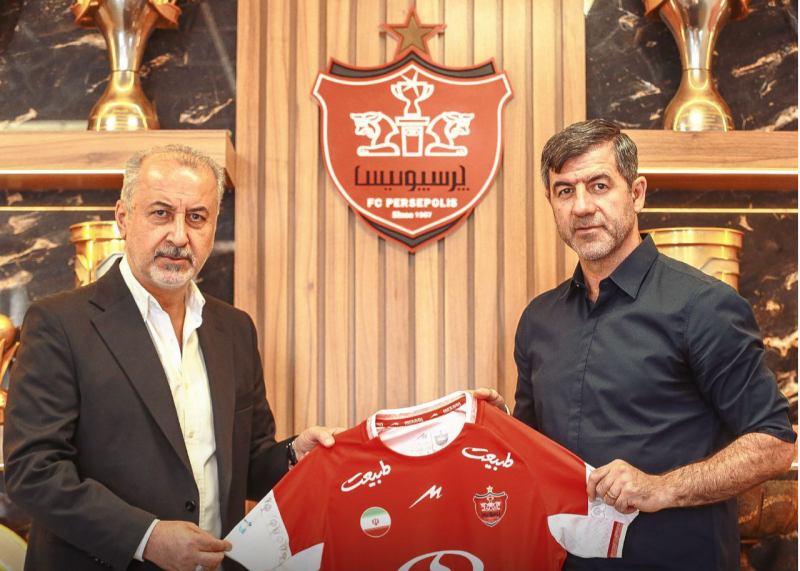رسمی: آقا کریم در آغوش پرسپولیس!