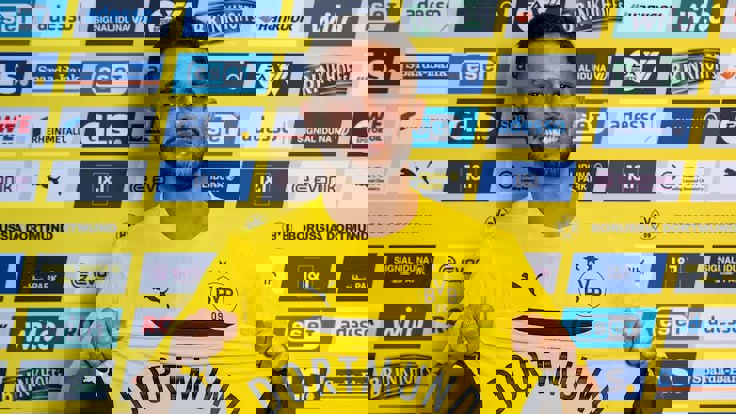 2093092