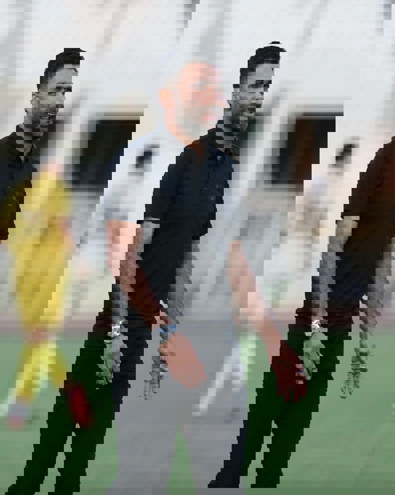2093057