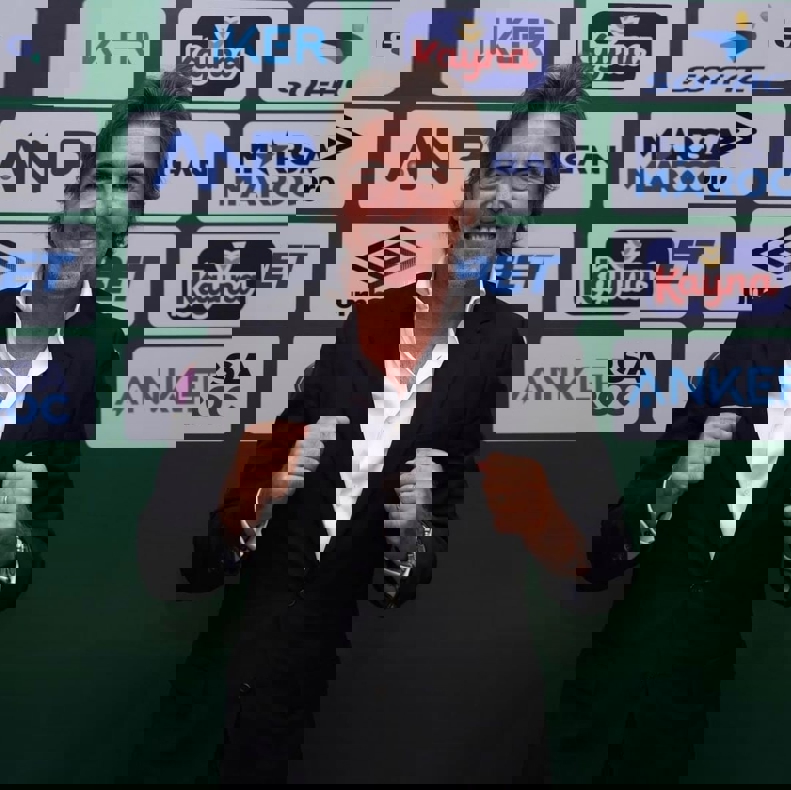 2093184