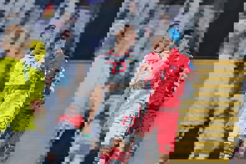 2093258