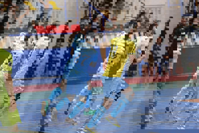 2093352