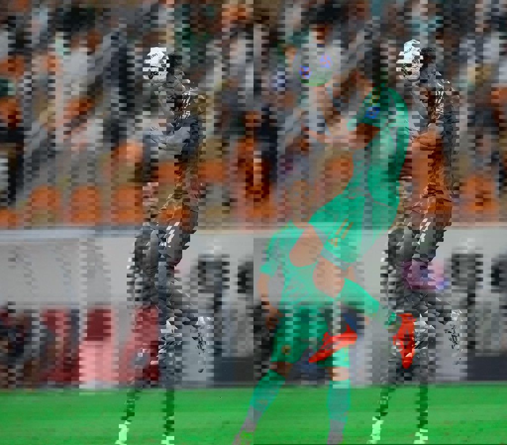 2093400