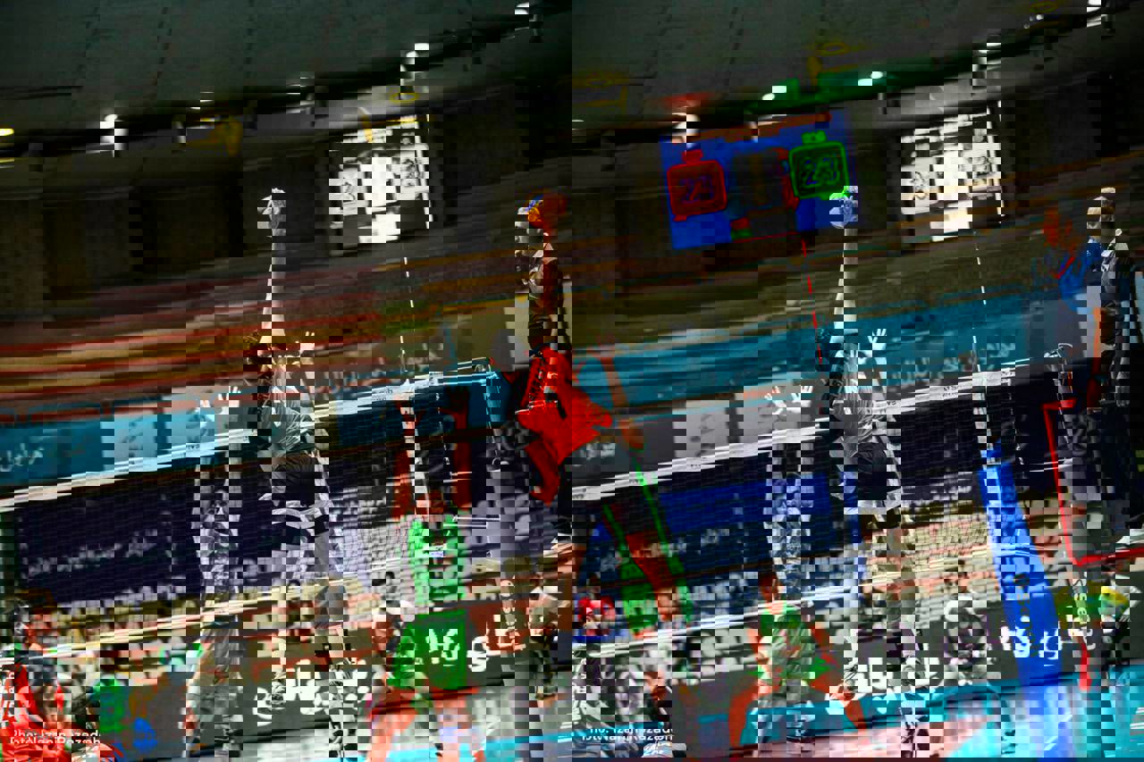 2093441
