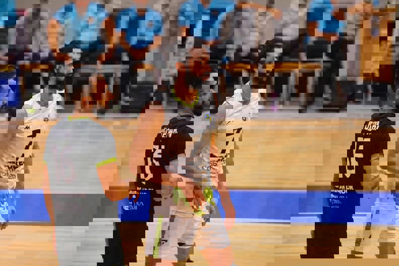 2093442