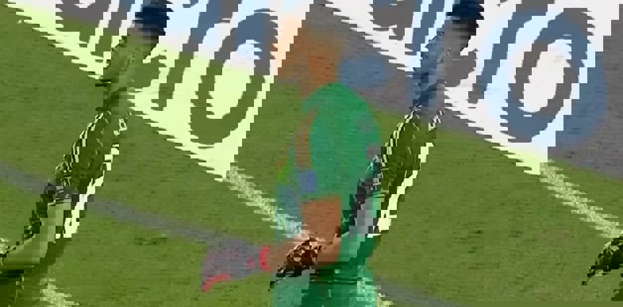 2093497
