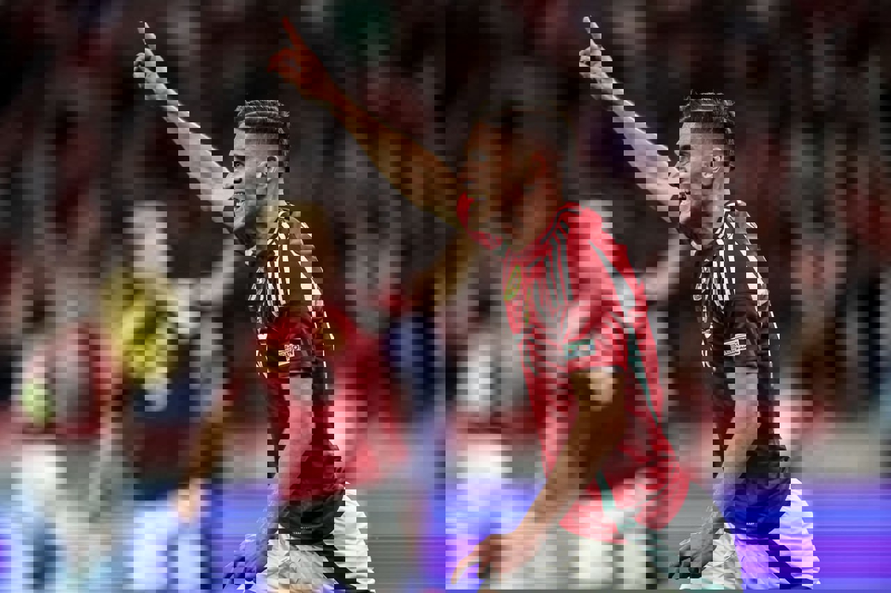 2093760