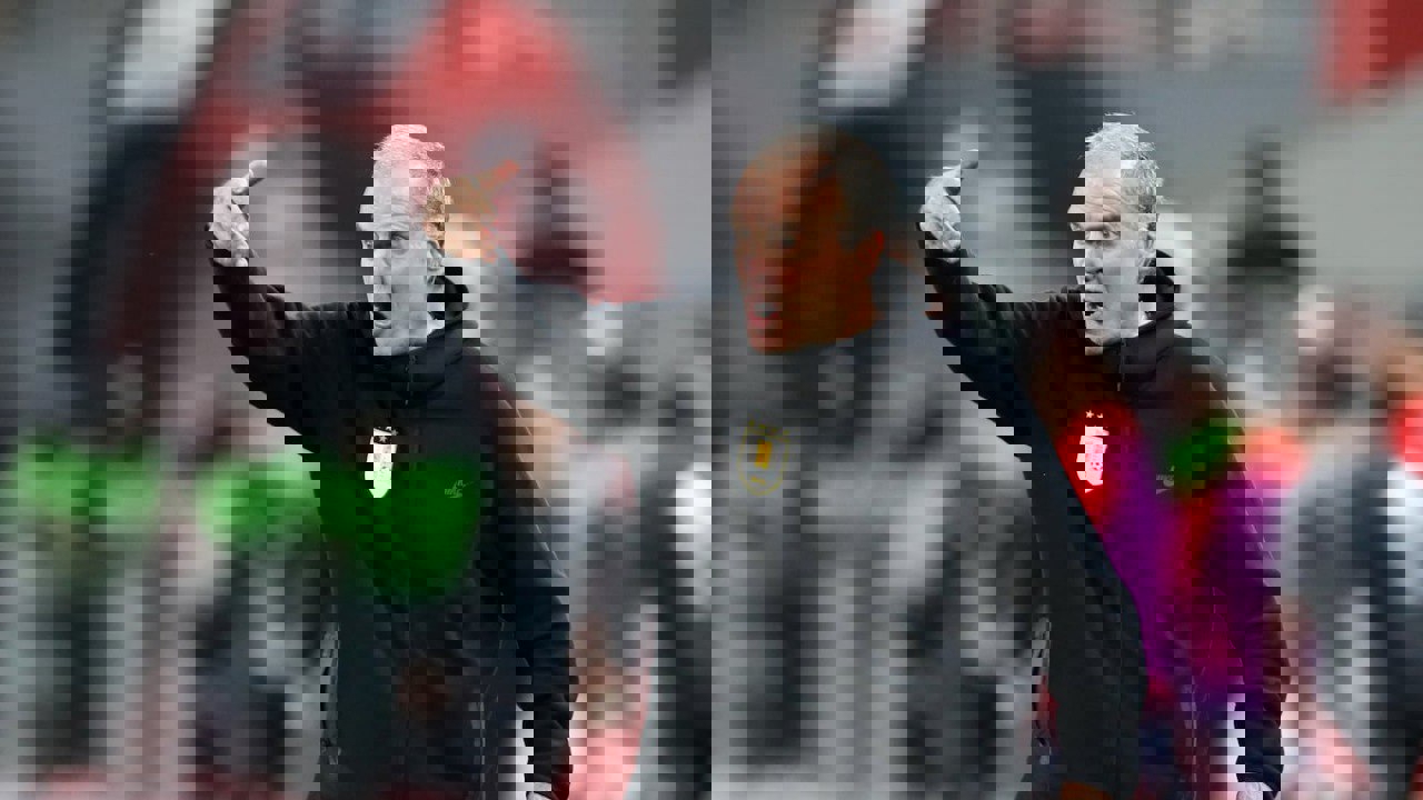 2093851