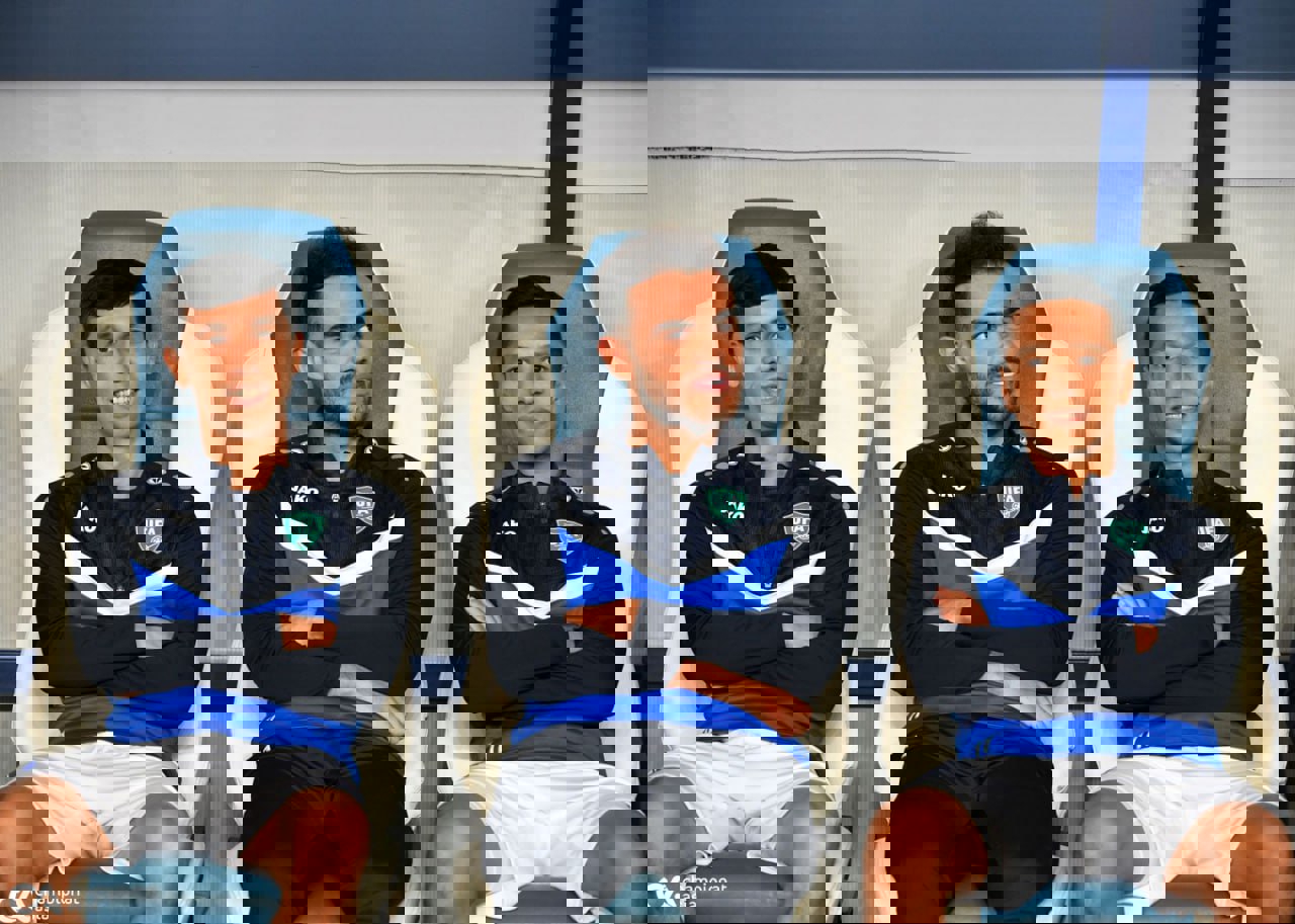 2093806