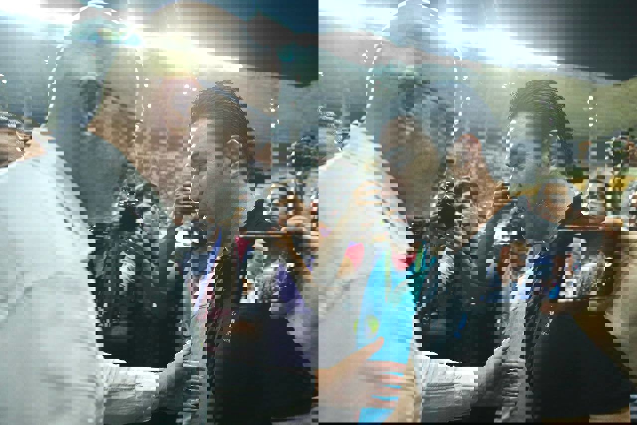 2093984