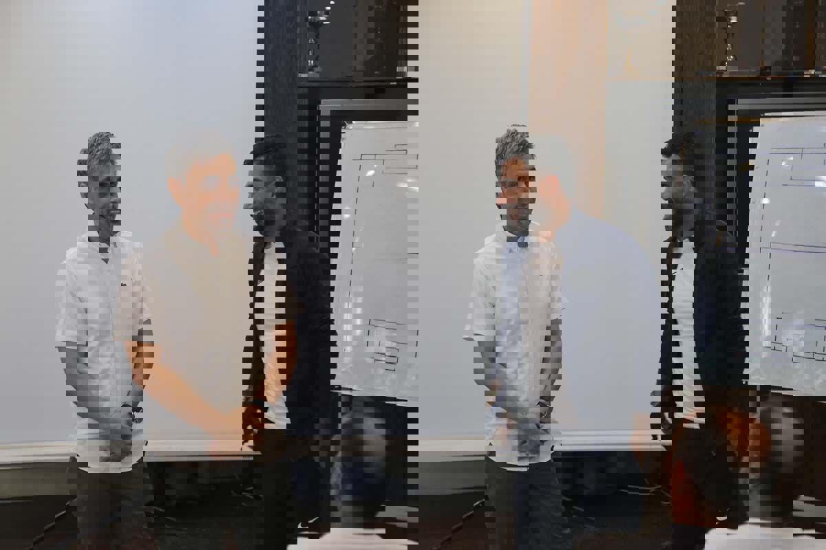 2093966