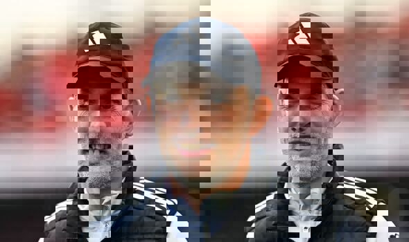 2093937
