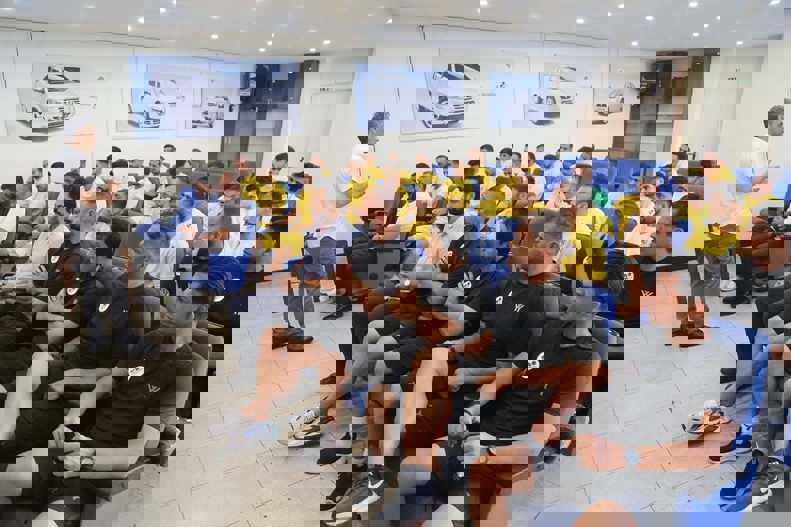 2093968