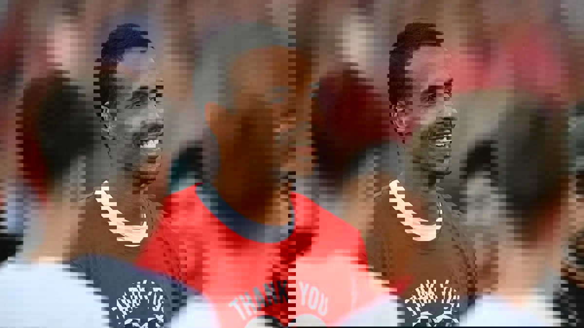 2093889