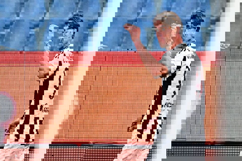 2093971