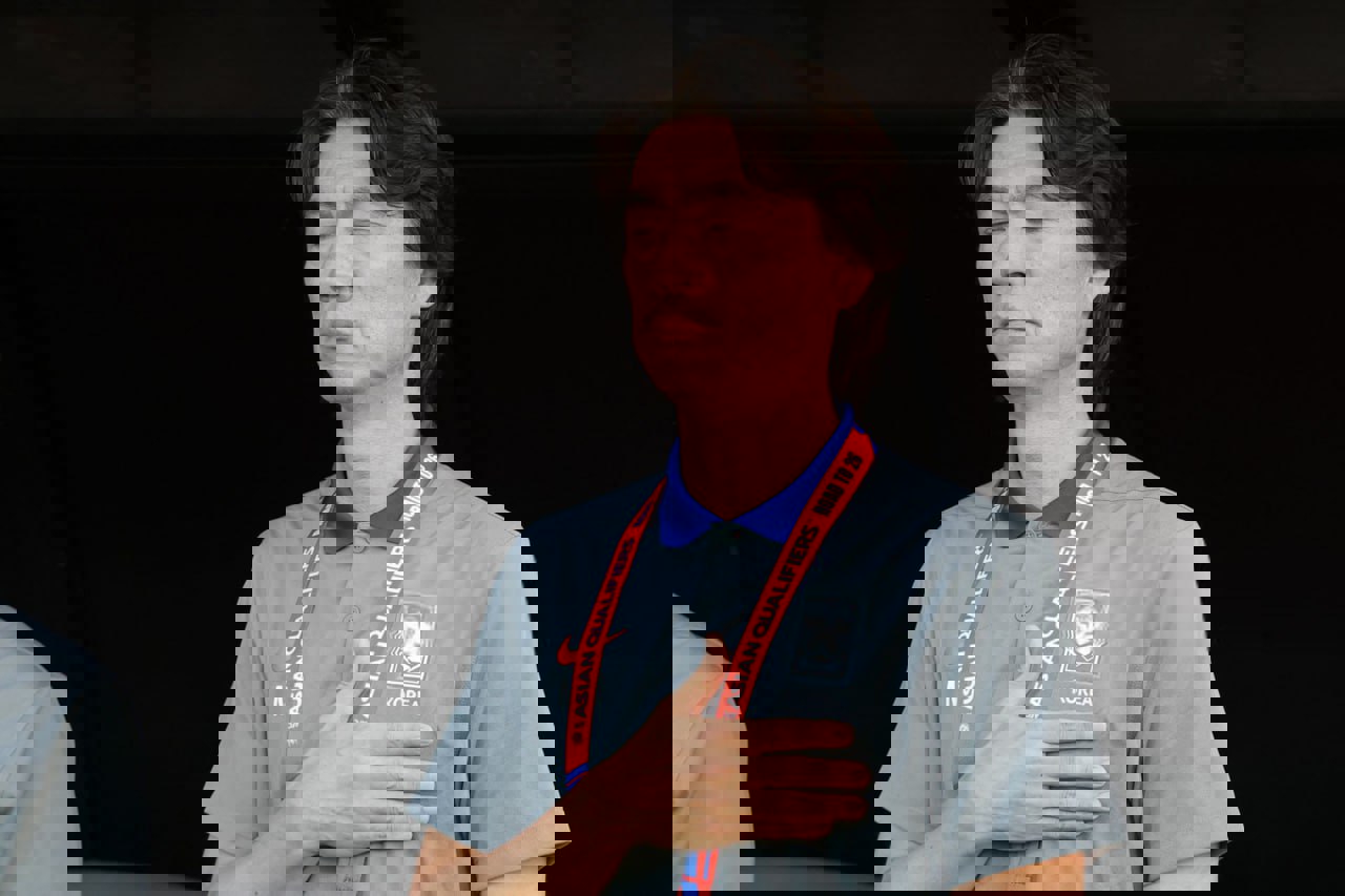 2093998