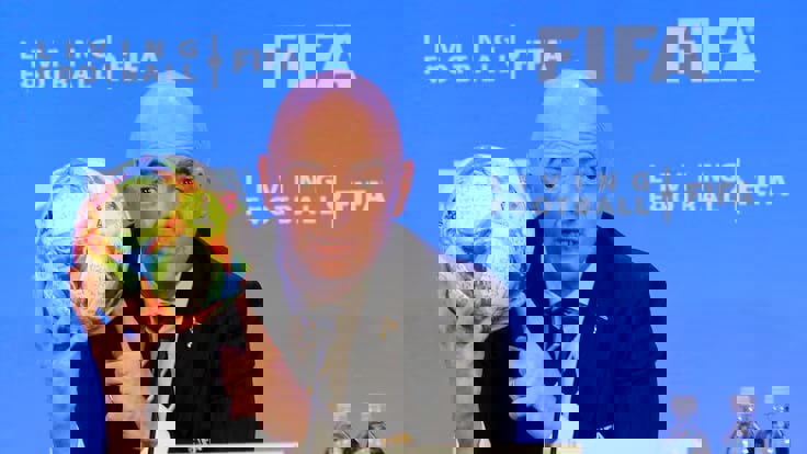 2094316