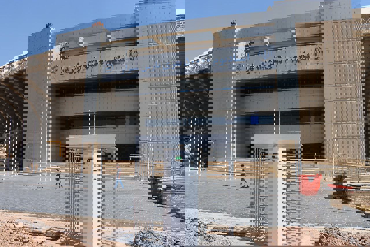 2094943
